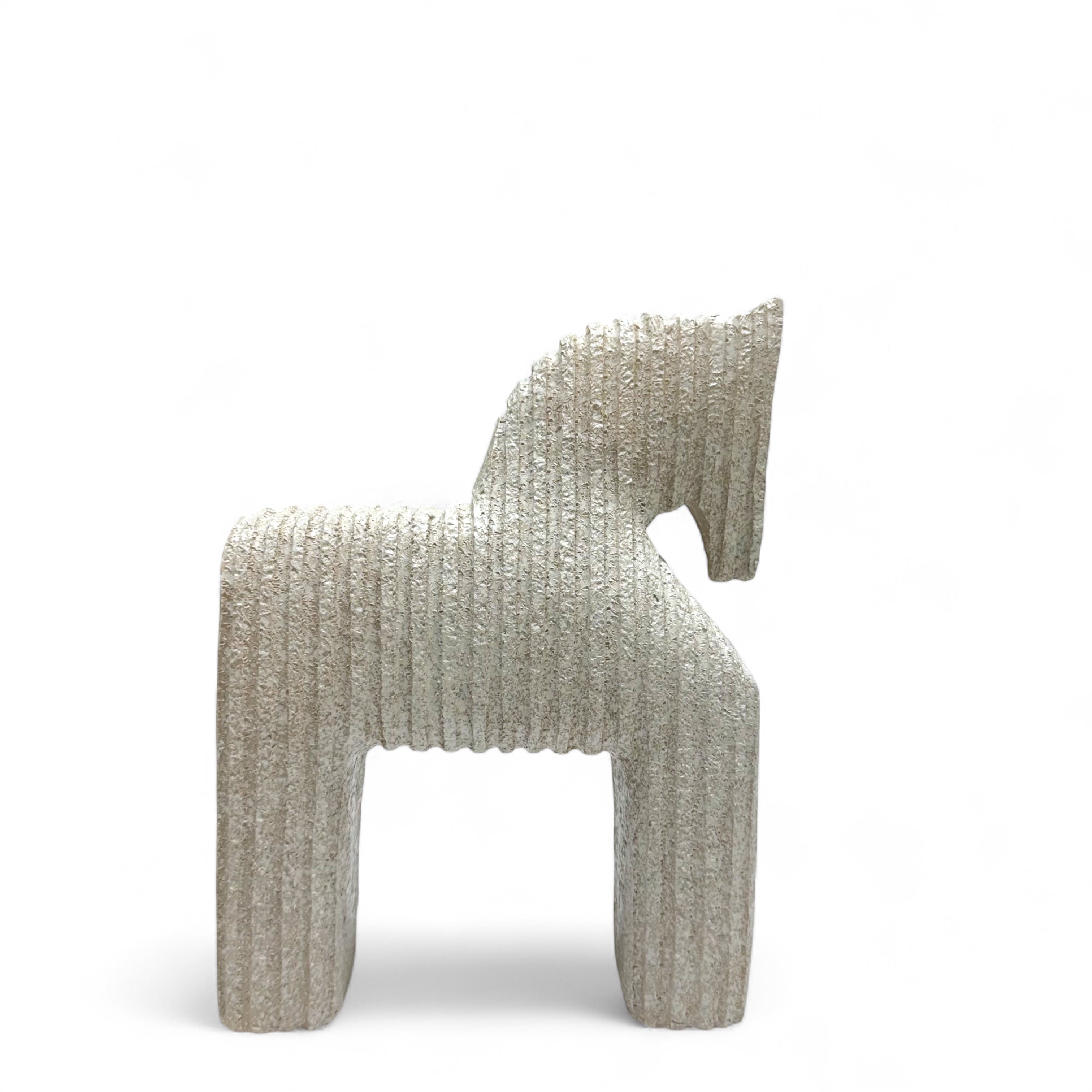 Textured Minimal Horse Showpiece